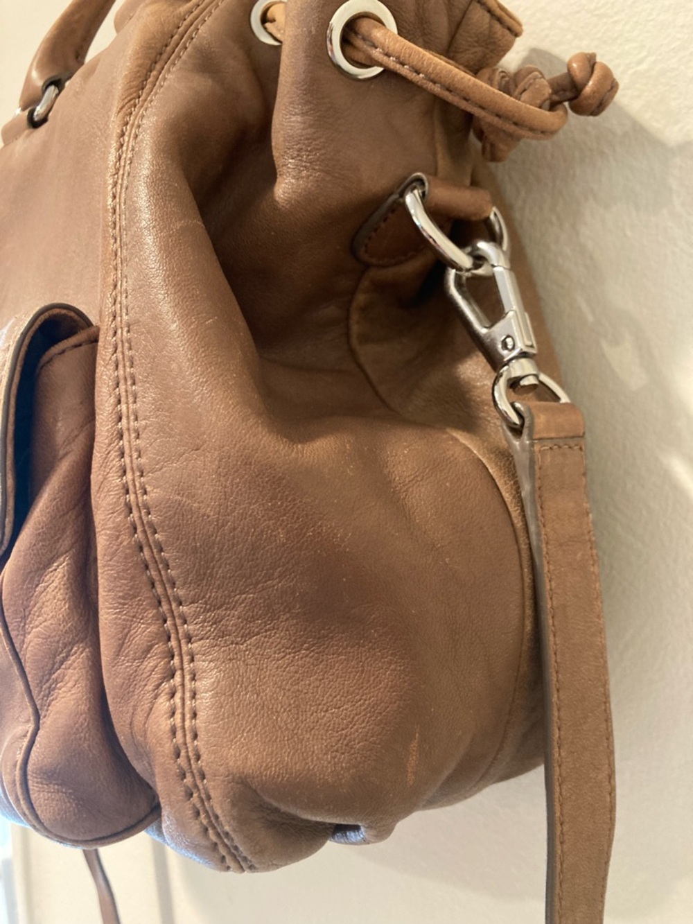 Michael Kors Tan Leather Shoulder Satchel Bag, Front Flap with Crossbody Strap - Picture 4 of 16